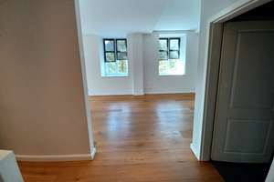 Außergewöhnliche Maisonettewohnung mit Terrasse und Loggia auf Parkähnlichem Grundstück . – Die vollständige Adresse der Immobilie erhältst du vom Anbieter., 46117 Osterfeld-Ost, Oberhausen – Vorschaubild 9