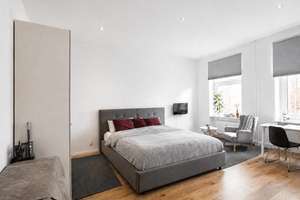 Stilvoll möbliertes Altbau-Apartment mit hochwertiger Ausstattung in Berlin-Charlottenburg – Die vollständige Adresse der Immobilie erhältst du vom Anbieter., 10589 Charlottenburg, Berlin – Vorschaubild 1