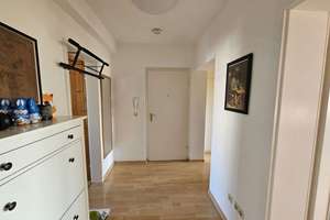 Frei werdende 3-Zi.-Wohnung mit Balkon, Aufzug & Garage – KA-Nordweststadt ! – Die vollständige Adresse der Immobilie erhältst du vom Anbieter., 76187 Nordweststadt, Karlsruhe – Vorschaubild 2
