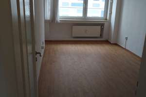 Gut geschnittene 4-Zimmer Wohnung mit 2 Balkonen in Köln Altstadt & Neustadt-Süd – Die vollständige Adresse der Immobilie erhältst du vom Anbieter., 50676 Altstadt/Süd, Köln – Vorschaubild 20
