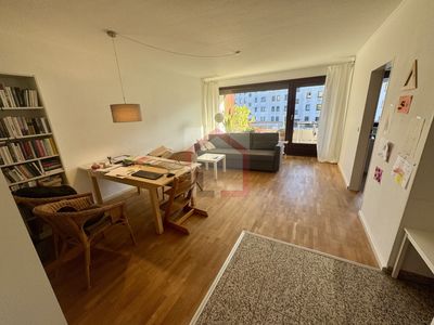 Gut geschnittene 3-Zimmer-Wohnung mit großer Süd-Loggia in gepflegtem MFH in NMS-Zentrum
