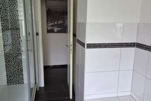 Helle 4-Zimmer-Dachgeschosswohnung mit Balkon, Stellplatz & modernisierter Ausstattung in Oberhausen – 46119 Osterfeld-Ost, Oberhausen – Vorschaubild 6