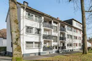 Sofort Bezugsfrei! Helle 3-Zimmer-Erdgeschosswohnung mit Süd-West Loggia 