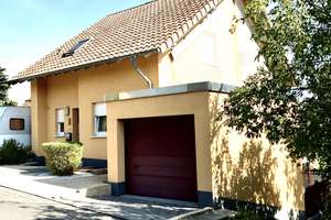 Modernes, hochwertig ausgestattetes Design-Wohnhaus mit Garage in Selters/WW.  – Alter Hof 2a, 56242 Selters (Westerwald) – Vorschaubild 2