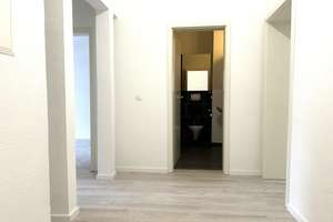 VIDEORUNDGANG, NEUE Einbauküche, Neuer Laminat, 3 Raum , Balkon und vieles mehr – Lilienstraße  41, 4315 Neustadt-Neuschönefeld, Leipzig – Vorschaubild 19