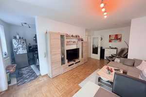 PORZ RHEINNÄHE SCHICKE 2 ZIMMER WOHNUNG 1. ETAGE MIT BALKONE GARAGE KÜCHENÜBERNAHME MÖGLICH – Urbacher Weg 14, 51149 Köln – Vorschaubild 2