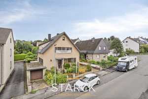 Großzügiges Einfamilienhaus mit Potenzial für 
Wohnen und Arbeiten unter einem Dach – Rheinisch-Bergischer Kreis – Vorschaubild 1