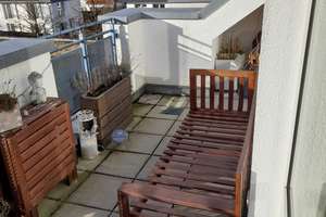 Lebendig wohnen in Moosach: 3-Zimmer-Dachgeschosswohnung mit Balkon – Alfred-Andersch-Weg 14, 80993 Alt-Moosach, München – Vorschaubild 5