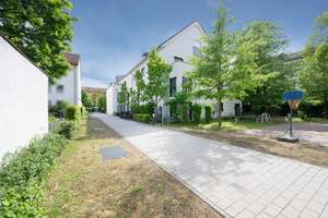 Luxuriöse Dachterrassenwohnung in ruhiger Innenhoflage von München-Laim – Die vollständige Adresse der Immobilie erhältst du vom Anbieter., 80687 Friedenheim, München – Vorschaubild 2