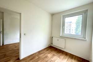 Charmante 4-Zimmer-Wohnung mit Balkon, Stellplatz und großzügigem Raumangebot im Neustädter Feld – Die vollständige Adresse der Immobilie erhältst du vom Anbieter., 39128 Neustädter Feld, Magdeburg – Vorschaubild 9