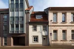 Zauberhaftes denkmalgeschütztes Stadthaus in Krefeld-Uerdingen – Die vollständige Adresse der Immobilie erhältst du vom Anbieter., 47829 Uerdingen, Krefeld – Vorschaubild 2
