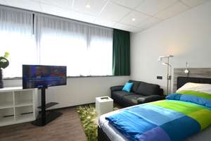 ab Juli: Komfortables 1-Zimmer-Penthouse, kleines Apartment für großes Luxusgefühl, Offenbach – 63065 Hochschule für Gestaltung, Offenbach am Main – Vorschaubild 2
