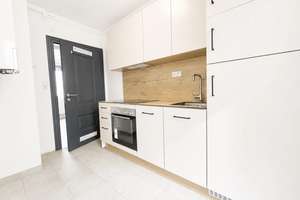 Attraktive 9-Zimmer-Wohnung mit 2 Dachterrassen, 2 Einbauküchen sowie 3 Nasszellen in zentraler Lage – Die vollständige Adresse der Immobilie erhältst du vom Anbieter., 70178 Rotebühl, Stuttgart – Vorschaubild 9