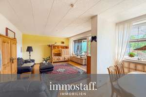 STILVOLLE WOHNUNG! Zentral, hochwertig und gepflegt mit Fahrstuhl, Tiefgaragenstellplatz & XL-Balkon