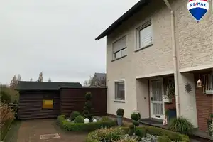 Gepflegtes Reihenendhaus mit Wintergarten und Garage in Bielefeld-Sennestadt zu verkaufen! – Bielefeld – Vorschaubild 1