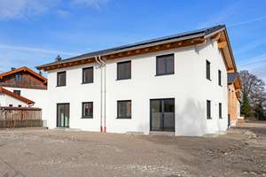 Ihr Sommerzuhause wartet – Neubau-DHH mit Südgarten, bezugsfertig 2026 – Die vollständige Adresse der Immobilie erhältst du vom Anbieter., 83052 Bruckmühl – Vorschaubild 3