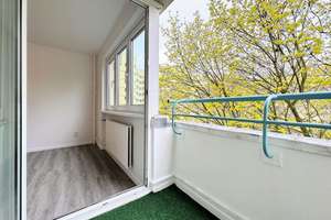 1-Zimmer-WOHNUNG: zuverlässig & langjährig vermietete + BALKON + LIFT + KELLER | in REINICKENDORF