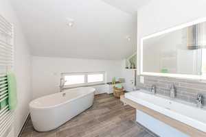Property thumbnail 25