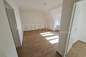Einziehen und wohlfühlen: Helle DG-Wohnung – Gitschinerstraße 10/12, 47053 Hochfeld, Duisburg – Vorschaubild 2