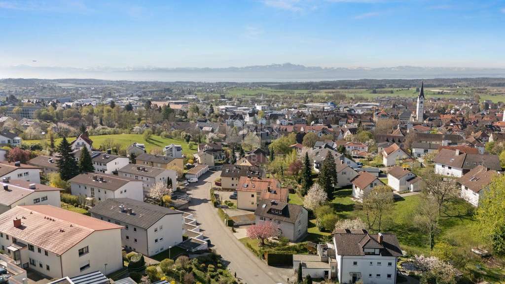 Platz für all Ihre Träume – Teilsaniertes Wohnhaus mit drei Einheiten im schönen Markdorf