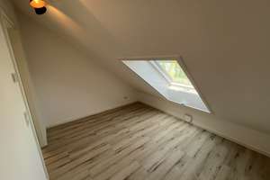 DG-Oase mit Weitblick, Stauraum & Küche – Erstbezug auf 76 QM GF – George-Washington-Straße 36, 68309 Käfertal, Mannheim – Vorschaubild 9