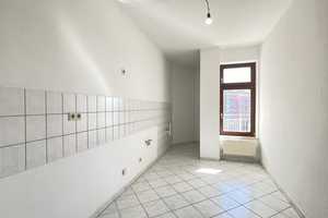 Willkommen zu Hause: bezugsfreie 3 Zimmer-Wohnung mit Balkon und Aufzug! Zentrumsnahe Lage! – Rosa-Luxemburg-Straße 48, 4315 Leipzig – Vorschaubild 7
