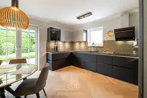 **Eine hervorragende Gelegenheit** ein luxuriöses und ruhiges Zuhause in  Riedberg – Frankfurt am Main – Vorschaubild 2