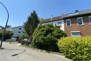 Doppelhaushälfte mit großem Grundstück, Garage und vielseitigem Entwicklungspotenzial in Köln – Die vollständige Adresse der Immobilie erhältst du vom Anbieter., 51069 Dellbrück, Köln – Vorschaubild 3