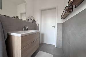 Bremerhaven-Schierholz // Moderne 3-Zimmer Wohnung mit Balkon – Die vollständige Adresse der Immobilie erhältst du vom Anbieter., 27578 Lehe, Bremerhaven – Vorschaubild 4