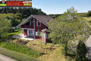 Holz-Landhaus mit großem Grundstück direkt am Wald – Vulkaneifel (Kreis) – Vorschaubild 1