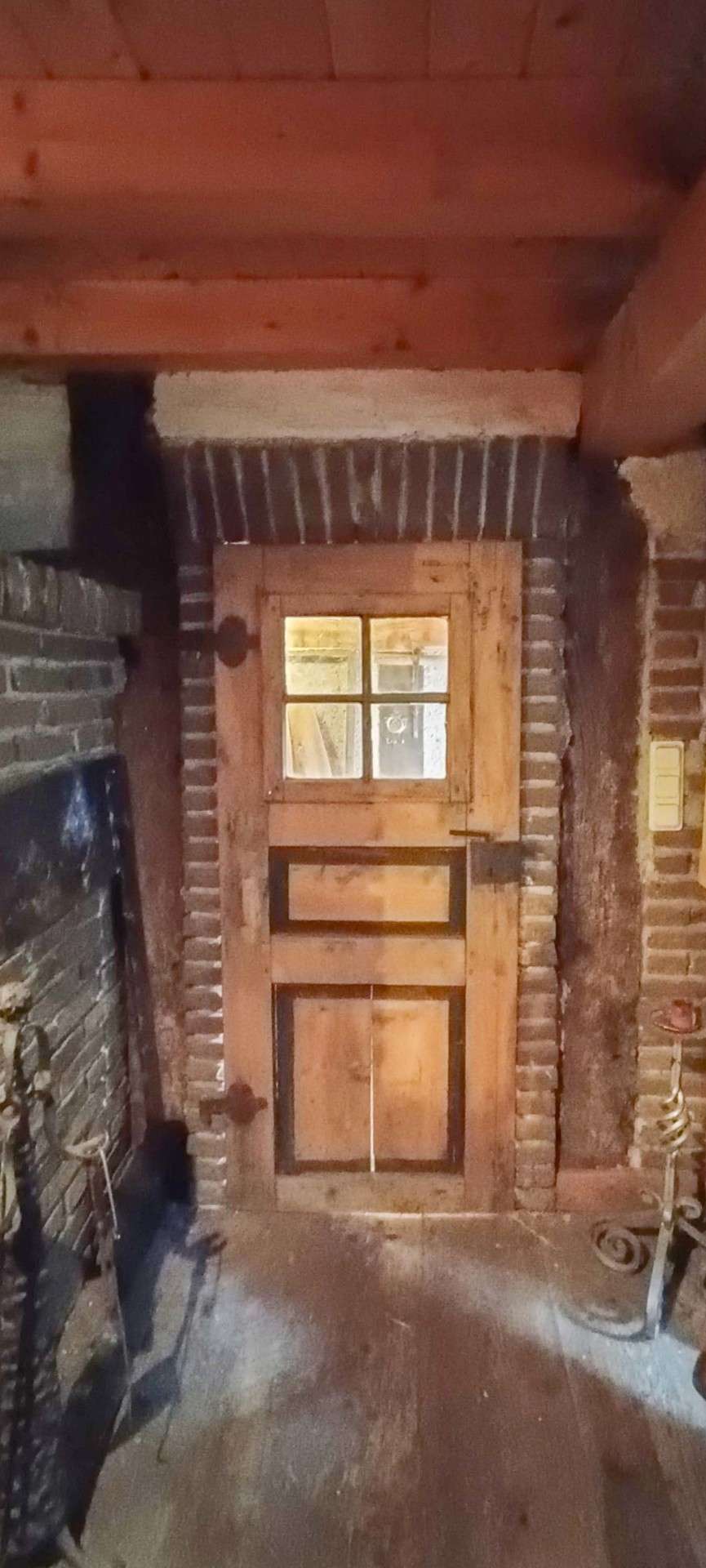 Immobilie in Hellenhahn-Schellenberg - Fachwerkhaus mit Charme und Potenzial – Handwerkertraum auf großem Grundstück in Seck - Bild 9