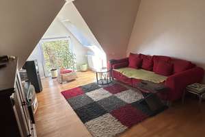 Helle & gemütliche 2-Zimmer-Dachgeschosswohnung – Bielenbergstraße 28, 24143 Gaarden-Süd und Kronsburg, Kiel – Vorschaubild 2