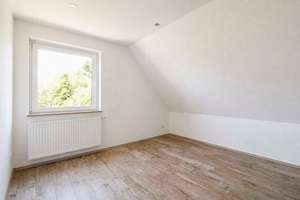 Flexibel wohnen. Modernisiertes Einfamilienhaus mit vielseitigen Nutzungsmöglichkeiten – Die vollständige Adresse der Immobilie erhältst du vom Anbieter., 28717 Lesum, Bremen – Vorschaubild 7
