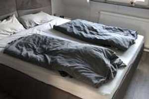 Exklusive, gepflegte 4-Zimmer-DG-Wohnung mit geh. Innenausstattung mit Balkon und EBK – Blasiusstrasse 14, 40221 Düsseldorf – Vorschaubild 7