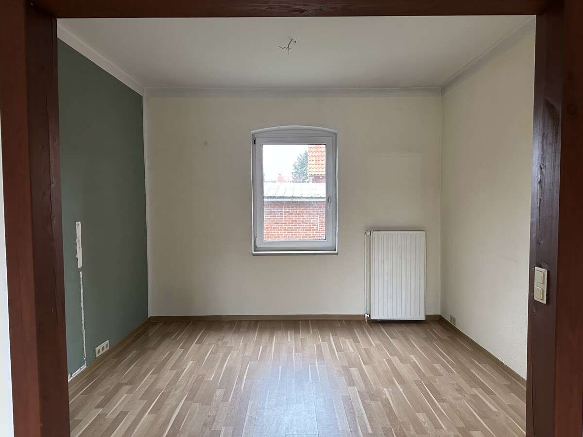 Immobilie in Grünendeich - Mit Blick auf die Elbe aufwachen. 
Ideal für Singles oder Paare. - Bild 2