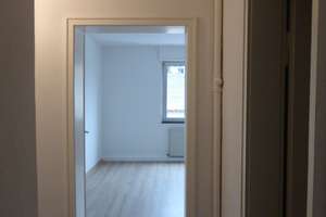 Ma-Neckarau, 1 Zi-App, Erstbezug nach Vollsanierung, 25 qm, teilm., 3.OG ab sofort – Schulstrasse 85, 68199 Neckarau, Mannheim – Vorschaubild 2
