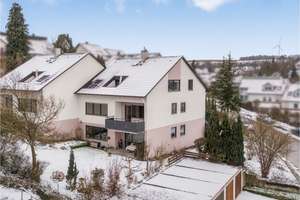 Sehr stark & souverän.
Dreifamilienhaus in Elchingen (Thalfingen)
Drei Wohnungen | 3 Garagen | STP – Junginger Str. 43, 89275 Elchingen – Vorschaubild 6