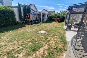 Familienfreundliches Einfamilienhaus mit Garten und großer Terrasse in Gau-Bischofsheim – Die vollständige Adresse der Immobilie erhältst du vom Anbieter., 55296 Gau-Bischofsheim – Vorschaubild 2