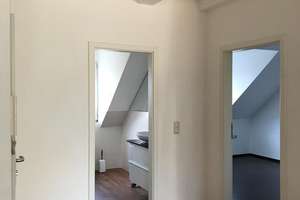 Lichtdurchflutete, möblierte Dachgeschosswohnung – Die vollständige Adresse der Immobilie erhältst du vom Anbieter., 81369 Mittersendling, München – Vorschaubild 4