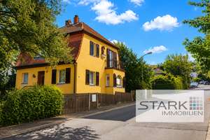 Ein Haus mit Geschichte und Charakter – großer Garten mit altem Baumbestand!