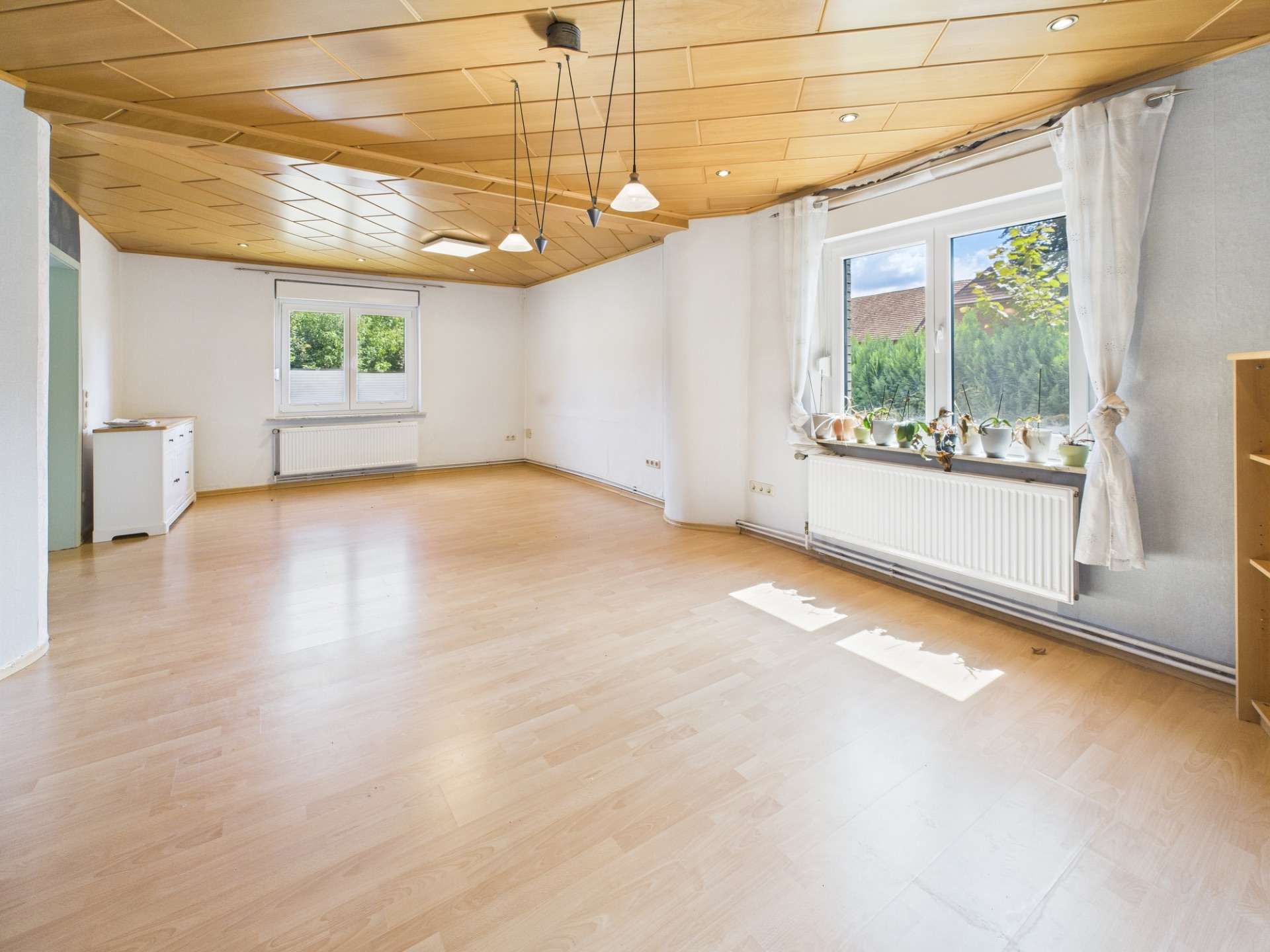 Immobilie in Uchte - Ein Haus für nur ca. 996,00 €/m² – kaum zu glauben, aber wahr: genau hier! - Bild 6