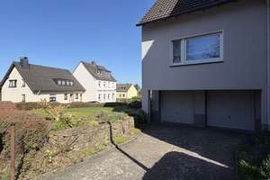 ++ Wohntraum für die ganze Familie: Großzügiges Zweifamilienhaus in Bestlage der Südstadt ++ – Die vollständige Adresse der Immobilie erhältst du vom Anbieter., 42651 Solingen-Mitte, Solingen – Vorschaubild 11