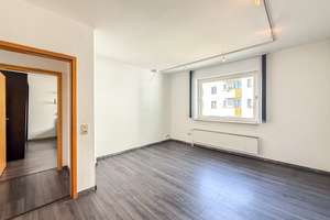 Bremerhaven - Lehe // Großzügiges Wohnhaus mit Indoor-Pool und Einliegerwohnung – Die vollständige Adresse der Immobilie erhältst du vom Anbieter., 27576 Klushof, Bremerhaven – Vorschaubild 41