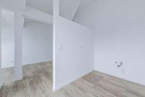 Schmuckstück! Helle und moderne 2-Zimmer-Dachgeschosswohnung mit Loggia – Ehrlichweg 21A, 70565 Fasanenhof, Stuttgart – Vorschaubild 4