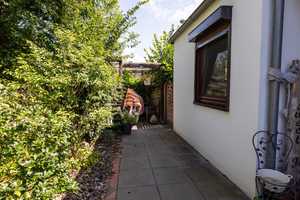 *** aus PFLEGENDER HAND in BELIEBTER LAGE mit viel RAUM und GARTEN *** – Oldenburg (Kreis) – Vorschaubild 35