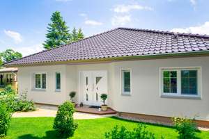 Aktionshaus ! Schnuckeliger Bungalow idyllisch gelegen inklusive Grundstück und Hausanschlusskosten – Die vollständige Adresse der Immobilie erhältst du vom Anbieter., 15345 Altlandsberg – Vorschaubild 1