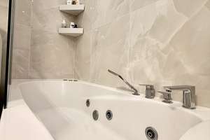 Einzigartiges möbliertes Luxus-Refugium, 4-Zimmer Neubau mit spektakulärer XXL-Terrasse – Die vollständige Adresse der Immobilie erhältst du vom Anbieter., 90461 Glockenhof, Nürnberg – Vorschaubild 10