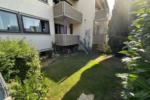 Großzügige, gepflegte Doppelhaushälfte mit 2 Balkonen und Garten in bevorzugter Lage – Esslingen (Kreis) – Vorschaubild 3