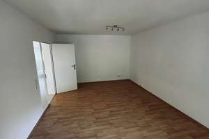 Wohnen mit Charakter: Geräumige 4,5-Zimmer-Wohnung in Reutlingen – Wörthstraße 35/1, 72764 Reutlingen-Mitte, Reutlingen – Vorschaubild 19