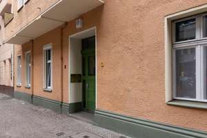 Wohneigentum mit vermieteter 1-Zimmer-Altbauwohnung in Neuköllner Kiezlage – Donaustraße 117, 12043 Neukölln (Ortsteil), Berlin – Vorschaubild 4